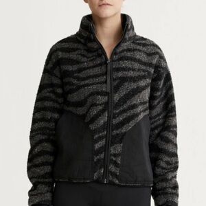 Varley Napoli Fleece Sherpa Zebra Print Jacket in Gray & Black Size Medium